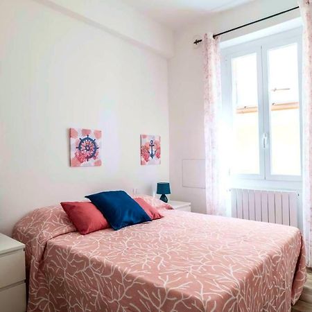 A Mae Riva - La Tua Casa Al Porto Antico Leilighet Genova Eksteriør bilde