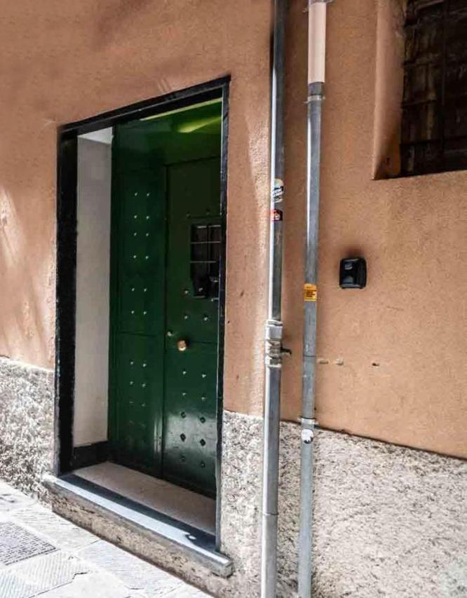 A Mae Riva - La Tua Casa Al Porto Antico Leilighet Genova Eksteriør bilde